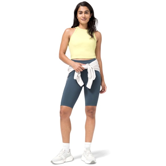 NWT Lululemon LA Front Racer Crop Tank
Lemon Vibe - Picture 6 of 7